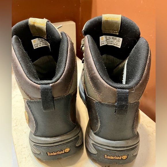 Ladies Gore-Tex Timberland hiking boot, 7.5 regular - Picture 4 of 11